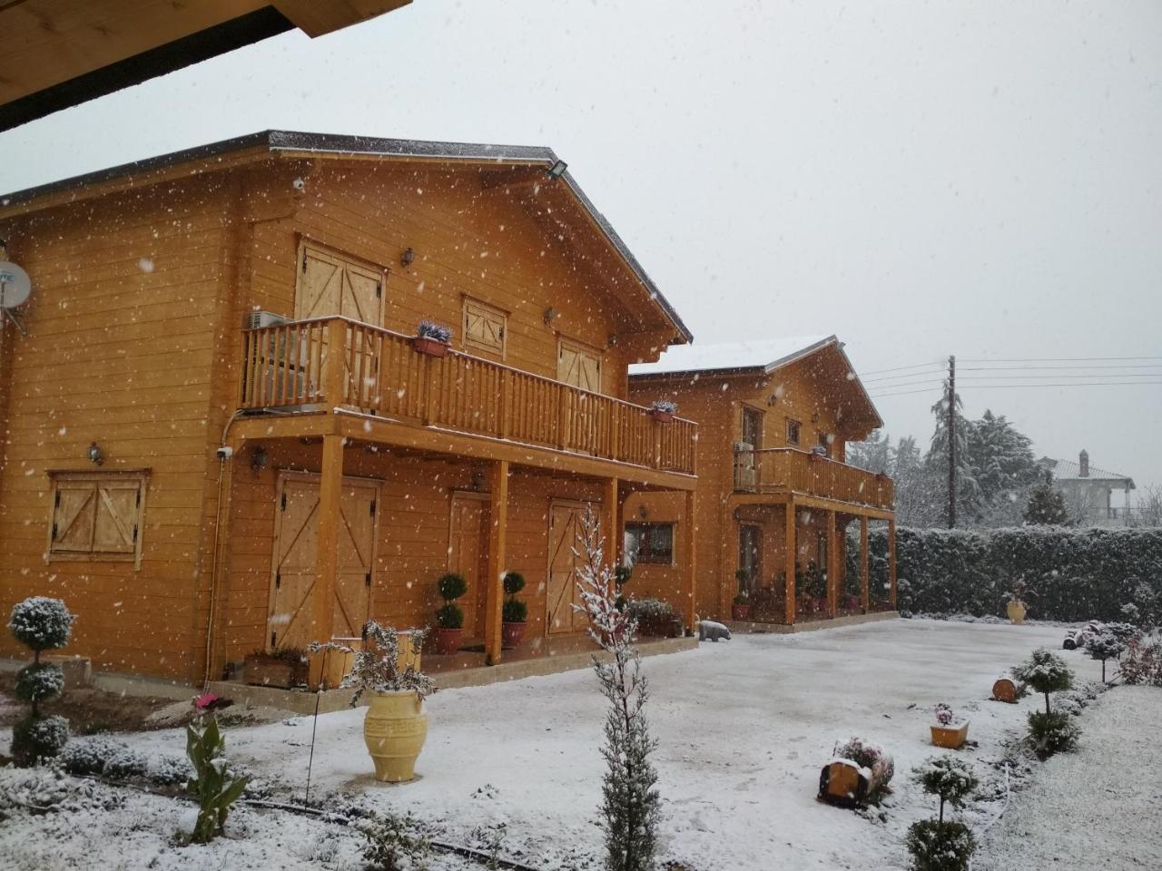 Kastor Chalets Ambelokipoi Exterior foto