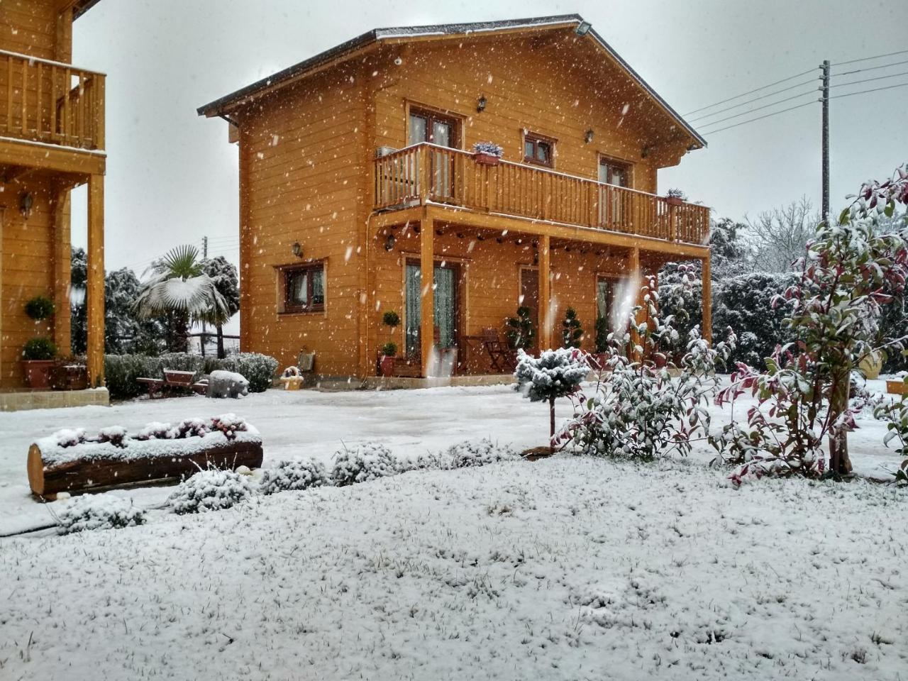 Kastor Chalets Ambelokipoi Exterior foto