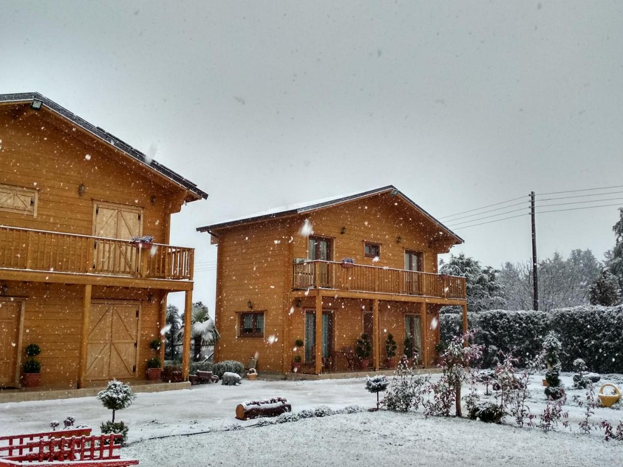 Kastor Chalets Ambelokipoi Exterior foto