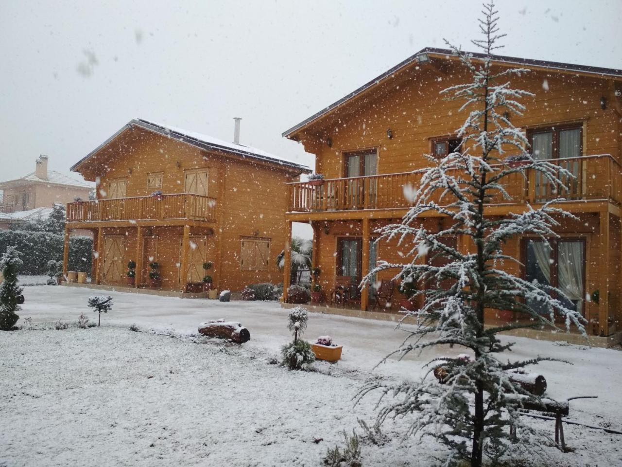Kastor Chalets Ambelokipoi Exterior foto