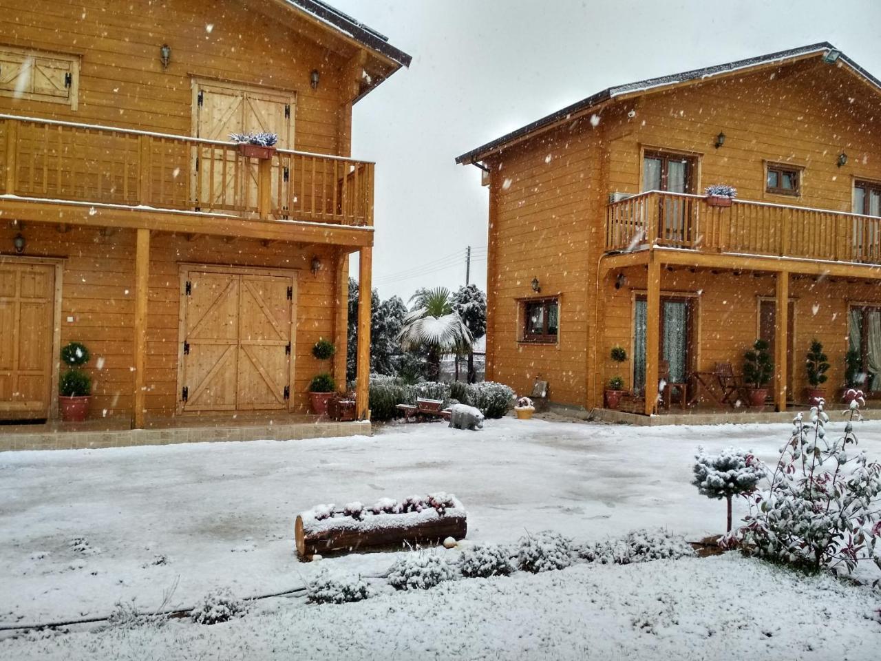 Kastor Chalets Ambelokipoi Exterior foto